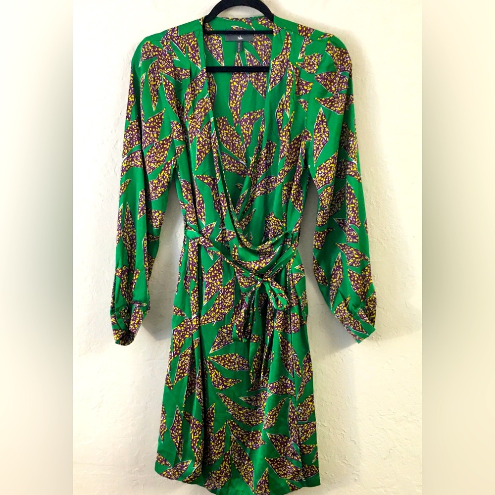 Cotelac Long Sleeve Wrap Dress Size 4 Green Floral Silky Lightweight